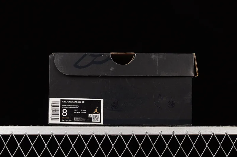 All categories Air Jordan Jordan series basketball shoes Air Jordan 1 Low Air Jordan 1 Low AJ1 Joe 1 black and gray satin low-top cultural basketball shoes DV1762-001
